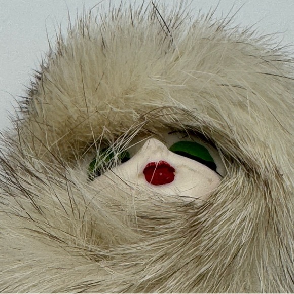 Vintage Art Deco Style Portrait Painted PorcelainLady Face Mink Fur Brooch Pin - Picture 6 of 10